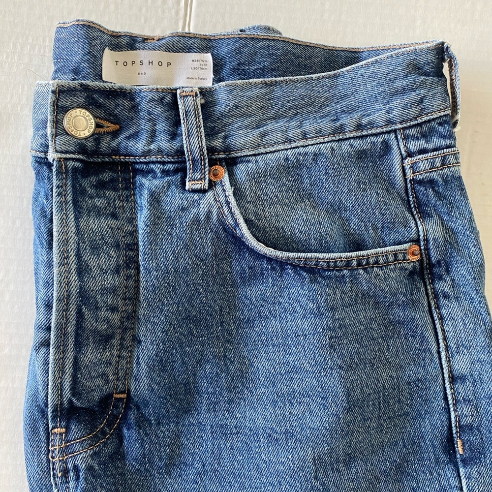 Woman top shop jeans